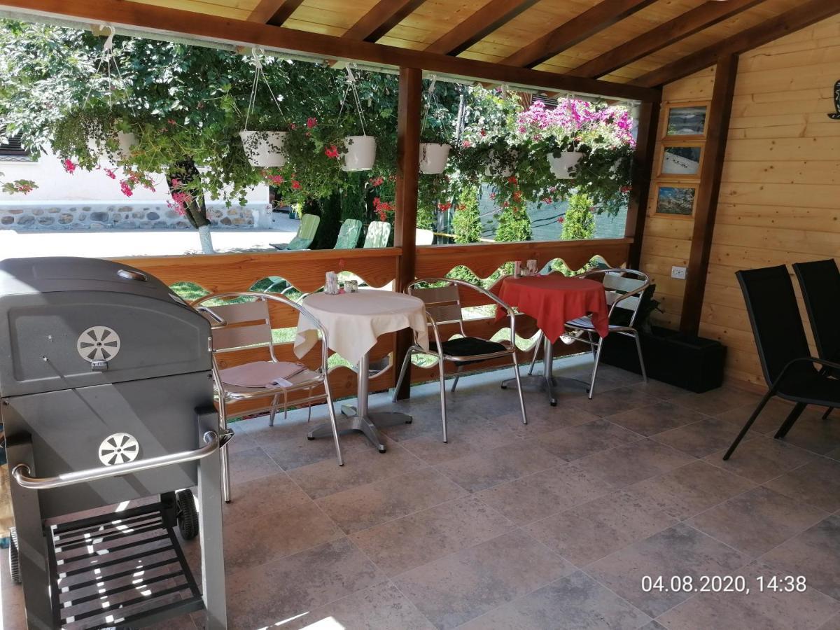 Pensiunea Ioana Curtea de Argeş Extérieur photo